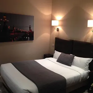 Cosy Monceau Parijs